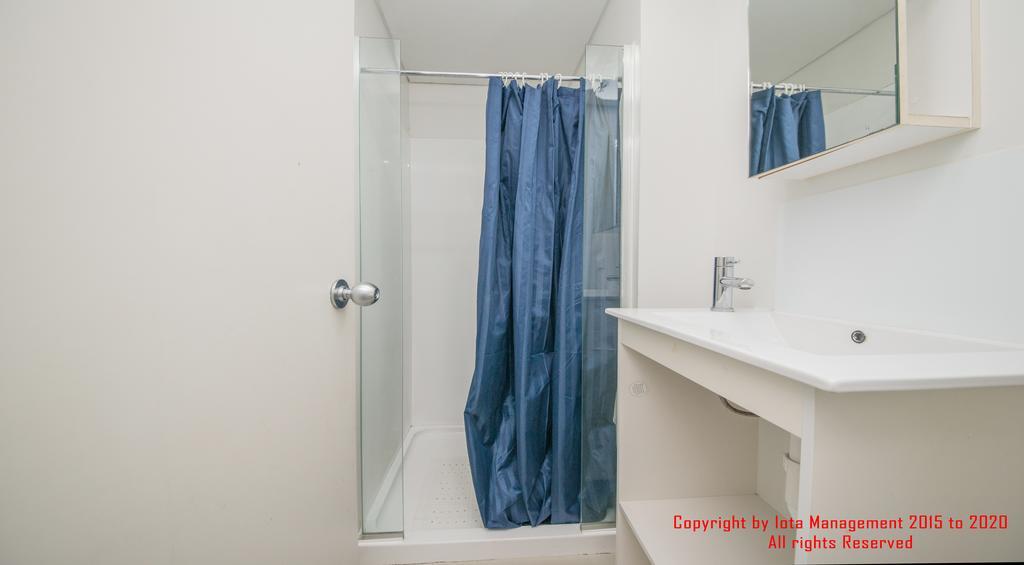 Columbia Apartments Auckland Room photo